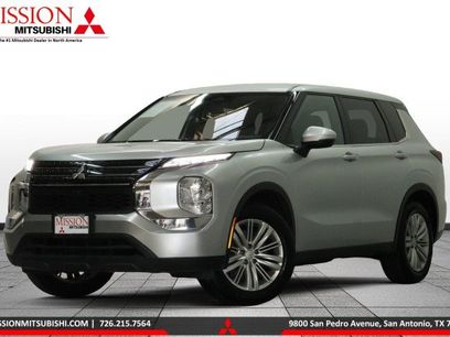 Used 2023 Mitsubishi Outlander ES