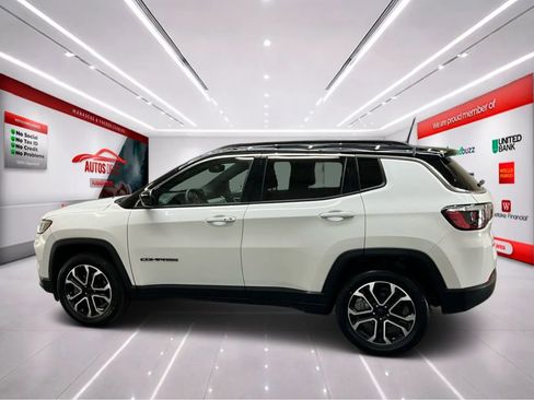 Used 2023 Jeep Compass Limited AWD/4WD image 4