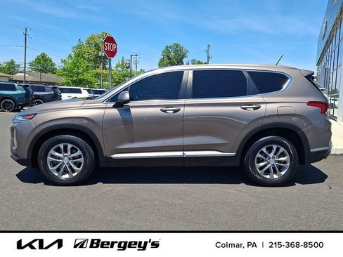 Used 2020 Hyundai Santa Fe SE FWD image 9