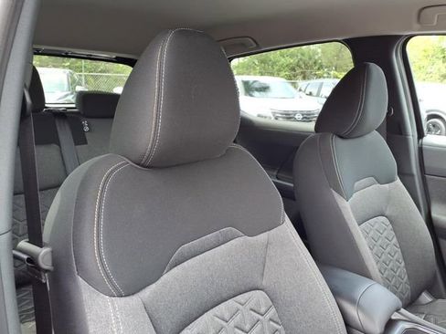 Used 2025 Nissan Kicks SV FWD image 11