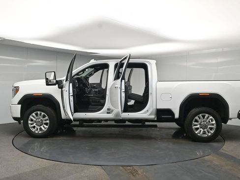 Used 2023 GMC Sierra 3500 AT4 image 54