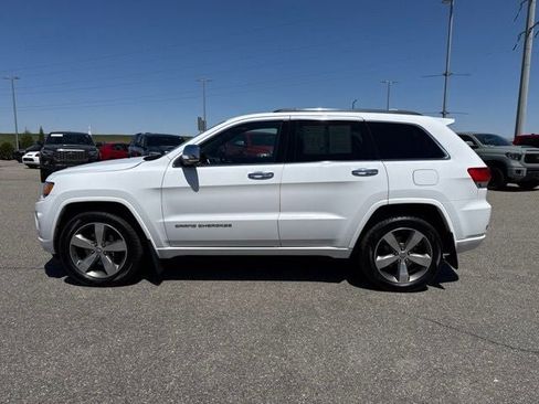 Used 2016 Jeep Grand Cherokee Overland w/ Advanced Technology Group AWD/4WD image 7