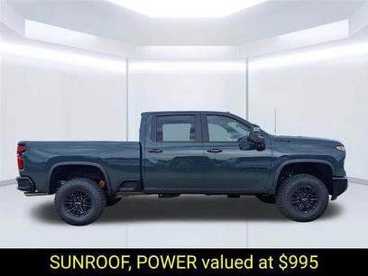 New 2026 Chevrolet Silverado 2500 ZR2 w/ LPO, Dark Essentials Package