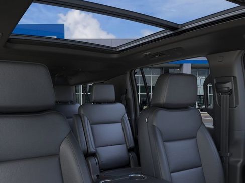 New 2026 Chevrolet Suburban Z71 w/ Comfort Package image 24