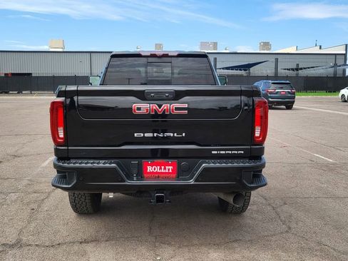 Used 2021 GMC Sierra 2500 Denali w/ Denali Black Diamond Edition AWD/4WD image 7