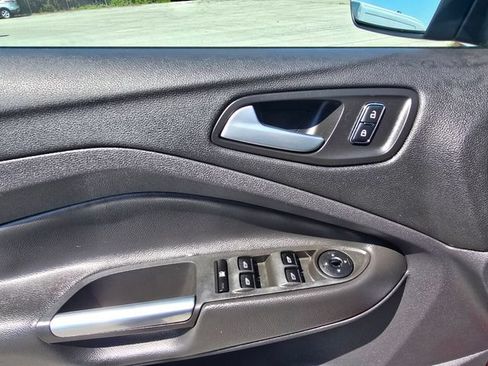 Used 2014 Ford Escape SE w/ Equipment Group 201A AWD/4WD image 17