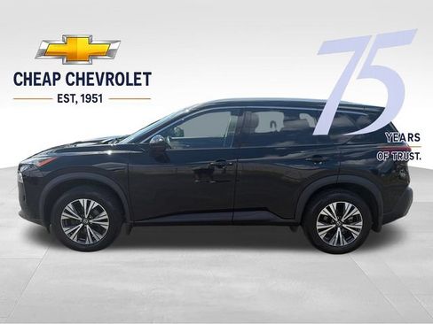 Used 2021 Nissan Rogue SV w/ Premium Package AWD/4WD image 2