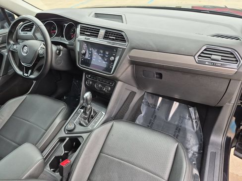 Used 2019 Volkswagen Tiguan SE w/ Panoramic Sunroof Package AWD/4WD image 31