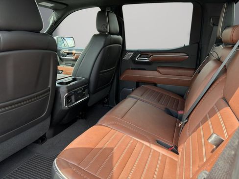 Certified 2023 GMC Sierra 1500 Denali Ultimate AWD/4WD image 15