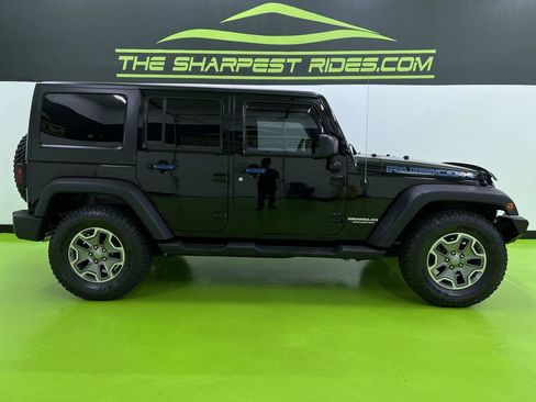 Used 2015 Jeep Wrangler Unlimited Rubicon AWD/4WD image 11