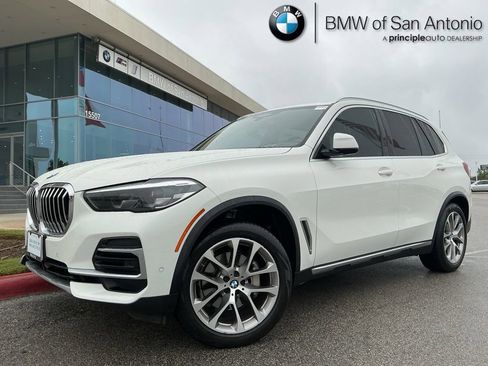 Certified 2023 BMW X5 sDrive40i image 1