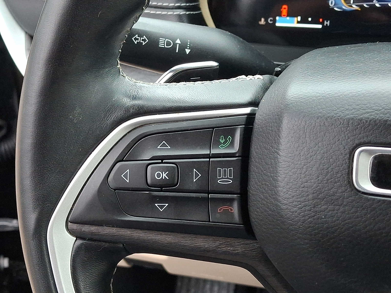Used 2021 Jeep Grand Cherokee L Limited AWD/4WD image 25