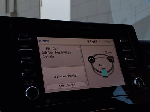 Used 2021 Toyota Camry LE image 7