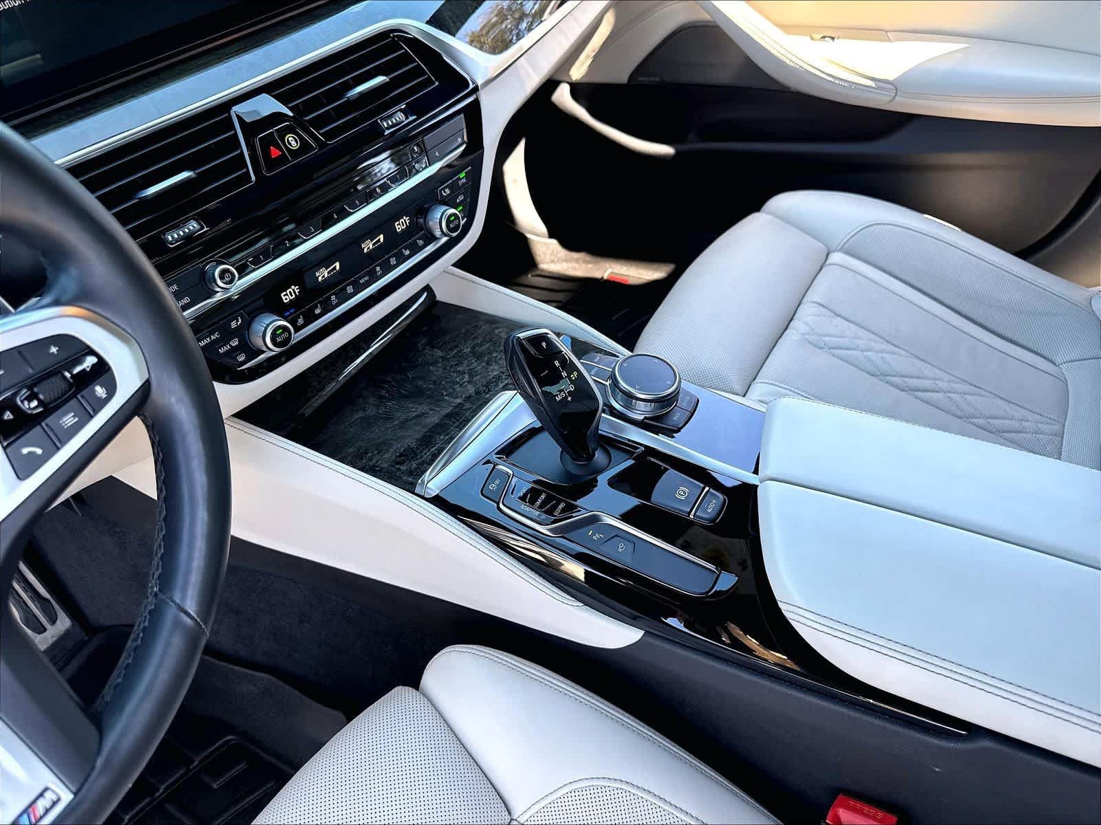 Used 2020 BMW M550i xDrive w/ Executive Package AWD/4WD image 20
