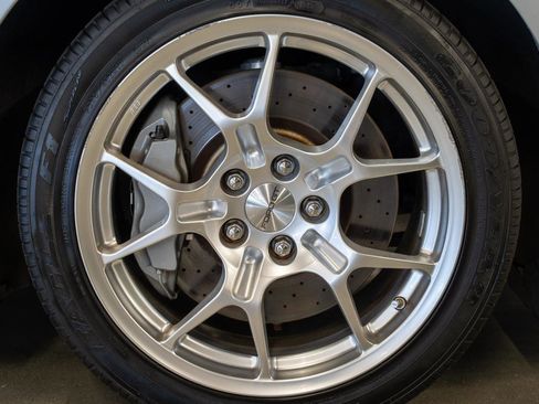 Used 2005 Ford GT image 20