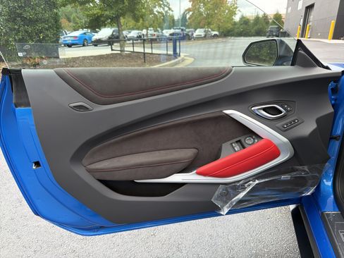 Used 2024 Chevrolet Camaro ZL1 RWD image 15