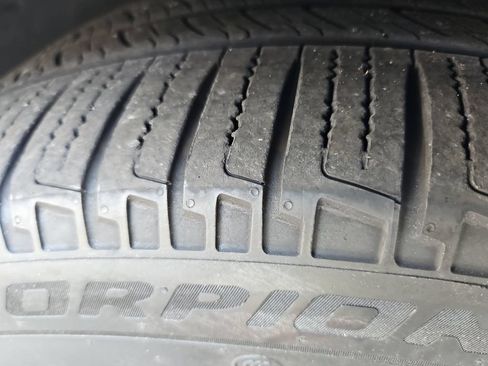 Used 2025 Land Rover Range Rover Sport SE AWD/4WD image 36