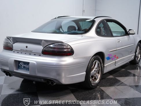Used 2000 Pontiac Grand Prix GTP w/ Opt Pkg FWD image 10