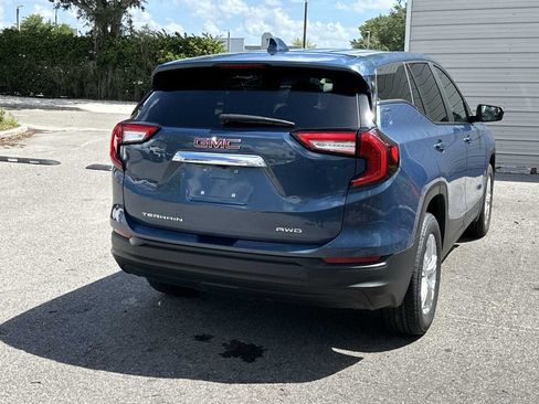 Certified 2024 GMC Terrain SLE AWD/4WD image 6