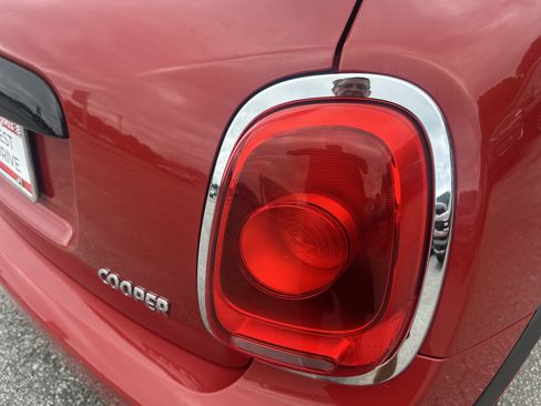 Used 2016 MINI Cooper 4-Door Hardtop FWD image 49