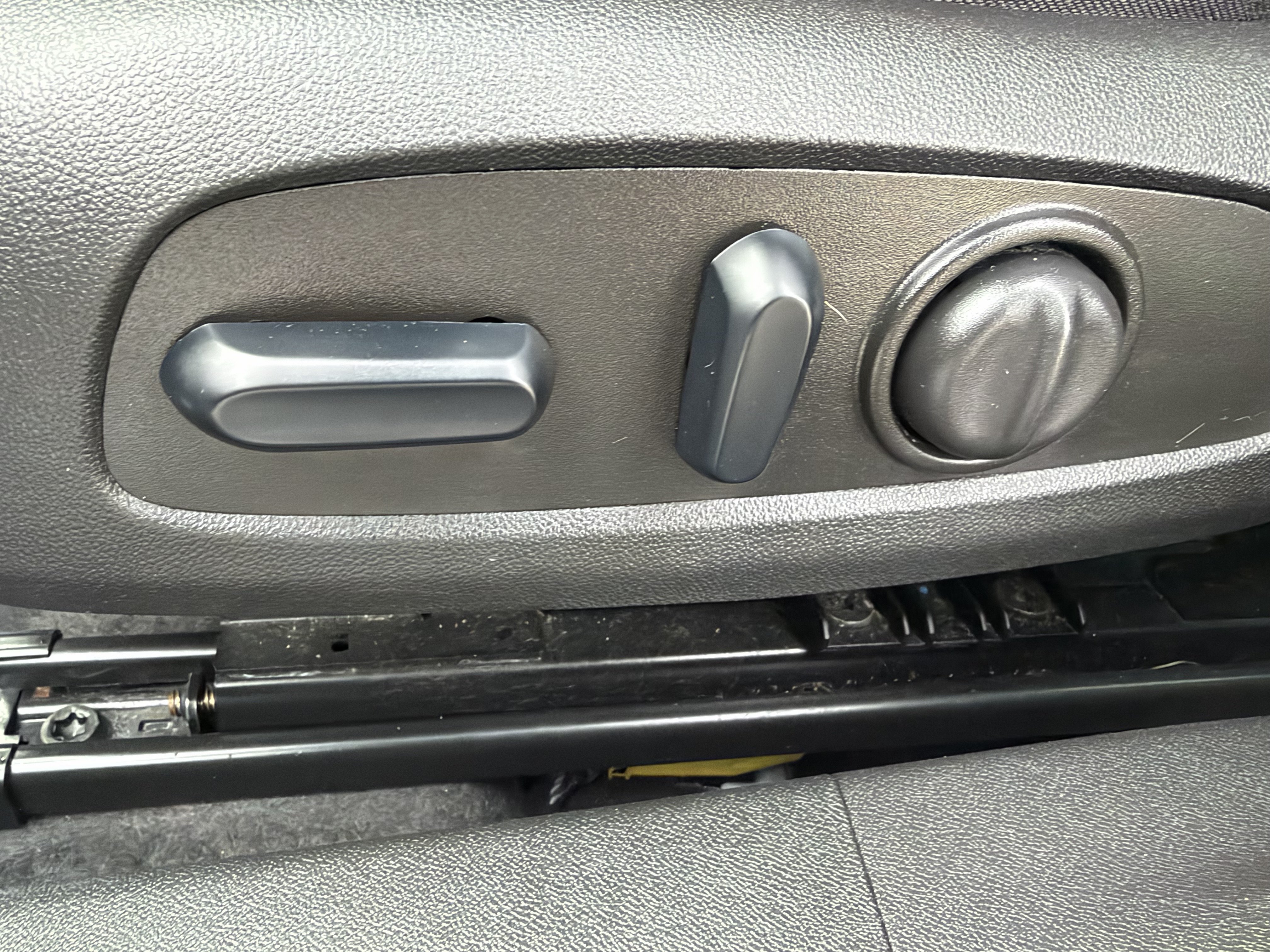 Used 2024 Chevrolet Malibu LT FWD image 11