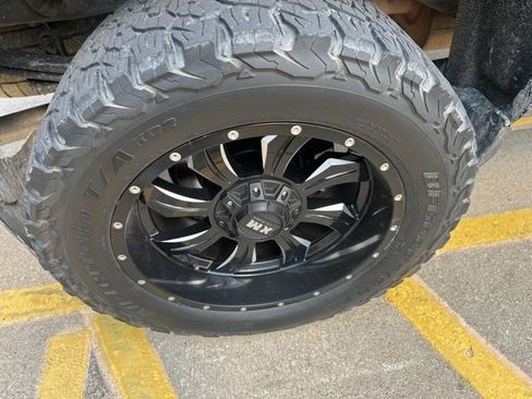 Used 2014 Chevrolet Silverado 1500 LT w/ LT Convenience Package image 9