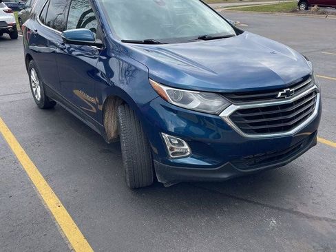 Used 2019 Chevrolet Equinox LT w/ Driver Convenience Package image 4