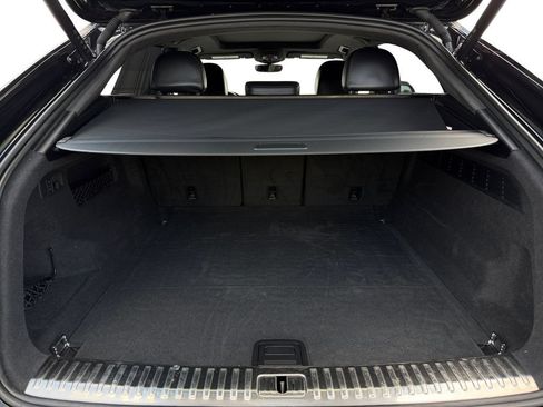 Used 2023 Audi Q8 Prestige AWD/4WD image 25
