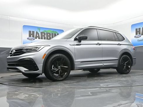 Used 2023 Volkswagen Tiguan SE R-Line FWD image 20