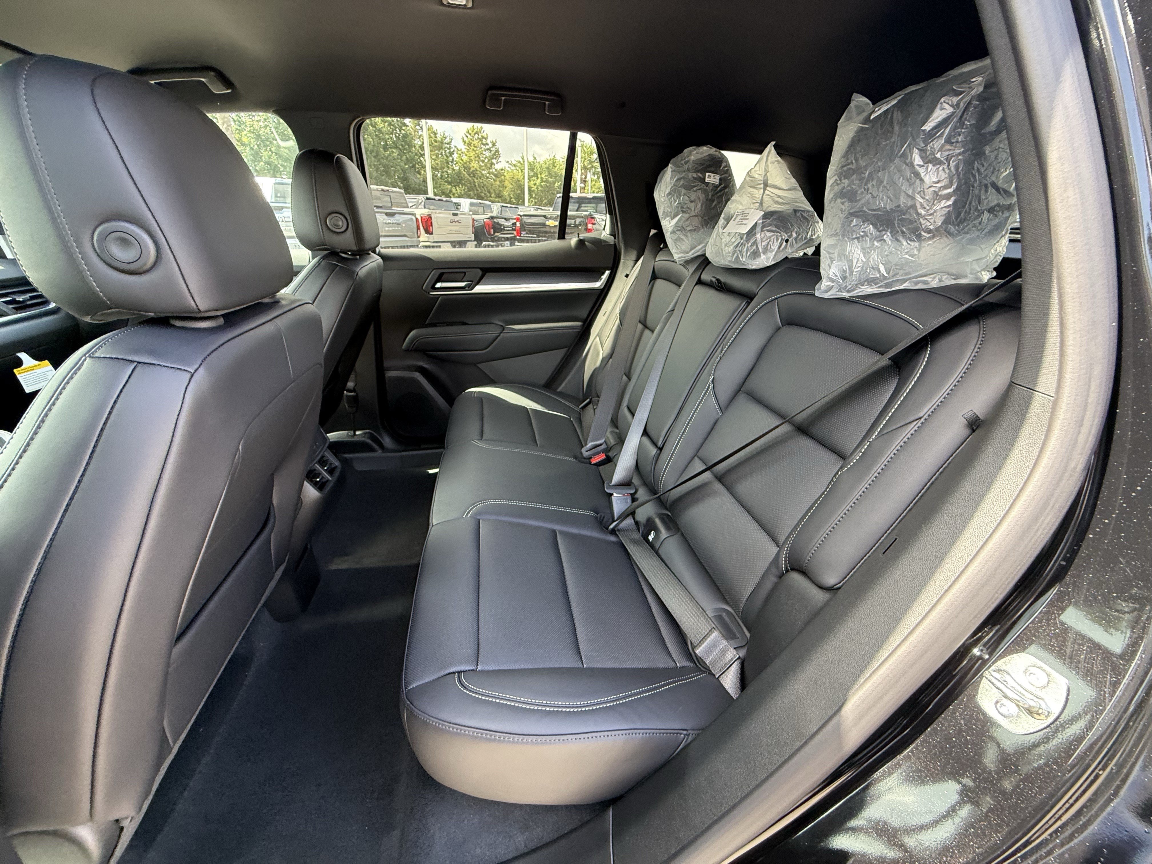New 2027 GMC Terrain Elevation w/ Elevation Premium Package FWD image 16