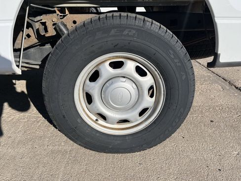 Used 2013 Ford F150 XL w/ Mid Equipment Group image 10