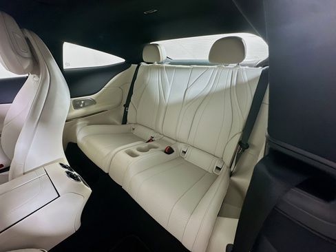 Used 2025 Mercedes-Benz CLE 300 4MATIC Coupe image 29