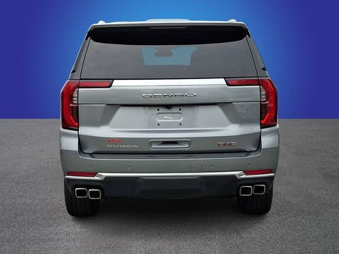 Used 2025 GMC Yukon Denali AWD/4WD image 5