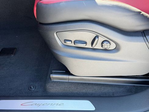 New 2026 Porsche Cayenne AWD/4WD image 23