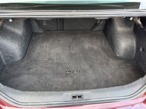 Used 2024 Nissan Altima 2.5 SV image 6