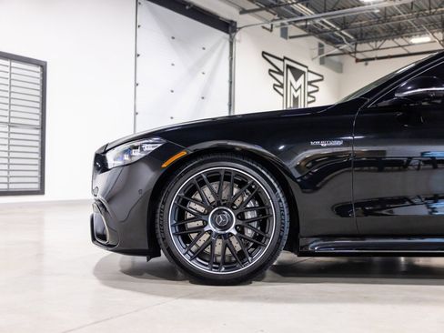 Used 2024 Mercedes-Benz S 63 AMG S w/ AMG Night Package image 18