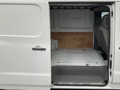 Used 2012 Nissan NV 2500 S w/ Side Curtain Airbag Pkg image 29