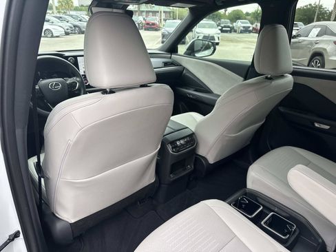 Certified 2025 Lexus TX 350 AWD w/ Technology Package image 13