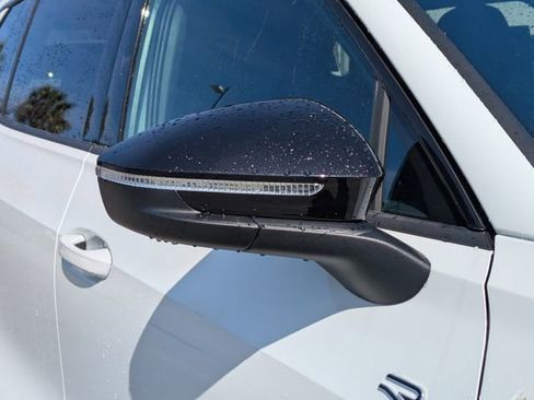 New 2026 Volkswagen Tiguan SE R-Line image 11