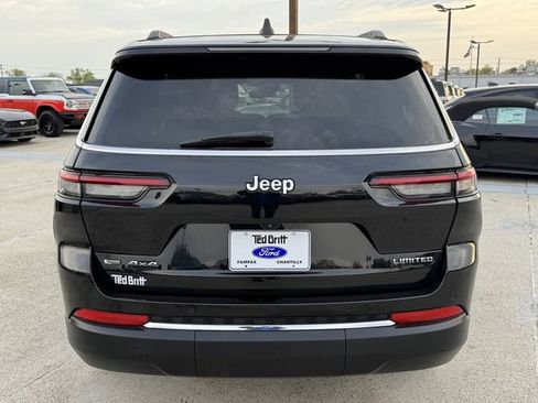 Used 2023 Jeep Grand Cherokee L Limited AWD/4WD image 9