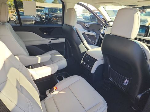 New 2026 Lincoln Aviator 2WD image 28