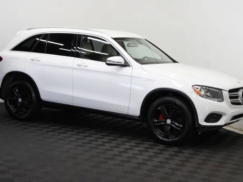 Used 2016 Mercedes-Benz GLC 300 image 3