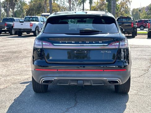 Used 2020 Lincoln Nautilus Reserve w/ Equipment Group 201A image 5