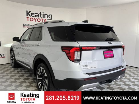 Used 2025 Ford Explorer Platinum w/ LUX Leather Package image 7