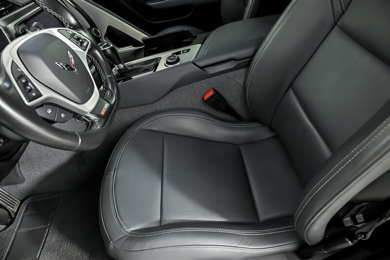 Used 2017 Chevrolet Corvette Z06 RWD image 17