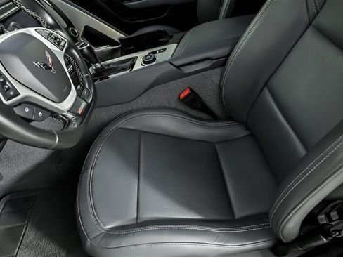 Used 2017 Chevrolet Corvette Z06 RWD image 17