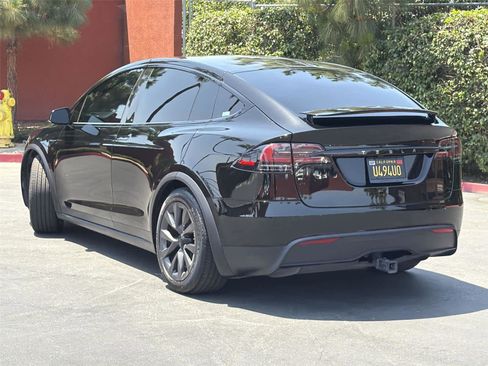 Used 2023 Tesla Model X AWD/4WD image 5