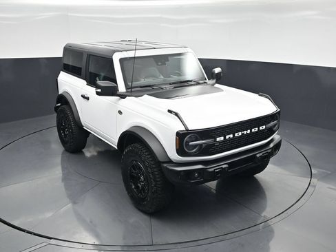 Used 2023 Ford Bronco Wildtrak AWD/4WD image 33