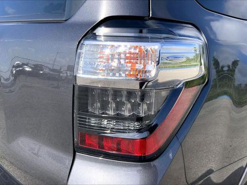Used 2022 Toyota 4Runner SR5 RWD image 30