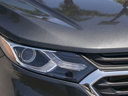 Used 2018 Chevrolet Equinox LS FWD image 4